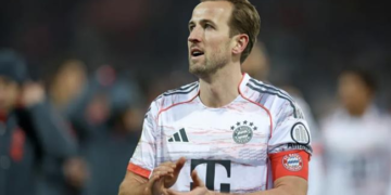 Tiền đạo Harry Kane phá kỷ lục ghi bàn, bỏ xa Mbappe